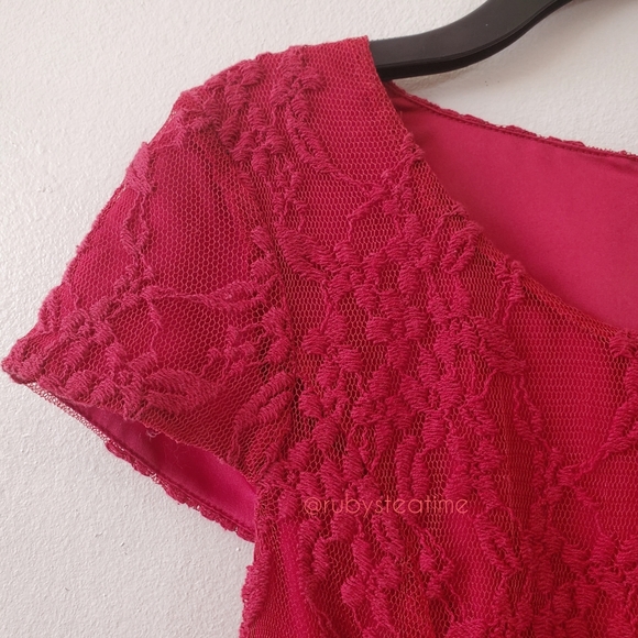 Cherry Red Lace Dress, Cap Sleeve, Wedding Guest, Prom, Dates, Valentine, NWT - Picture 2 of 13